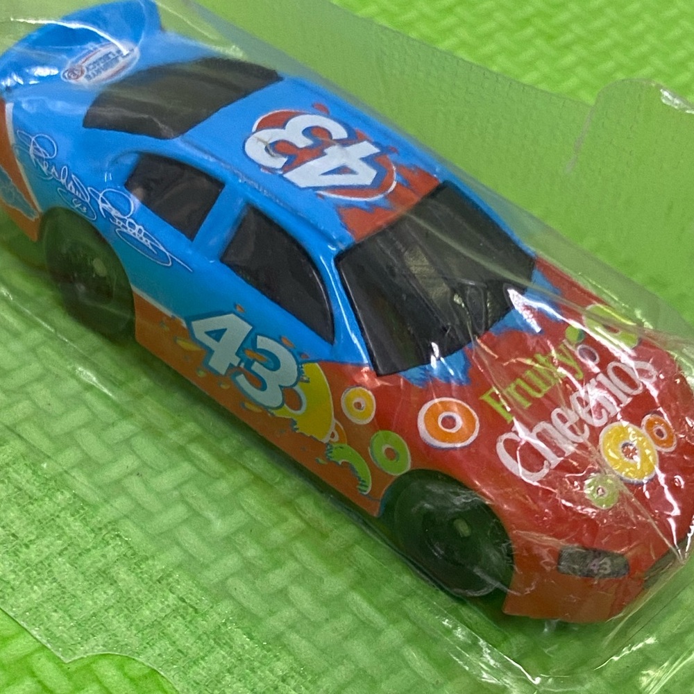 2008 General Mills Fruity Cheerios #43 Richard Petty-Celebrate The Legacy
